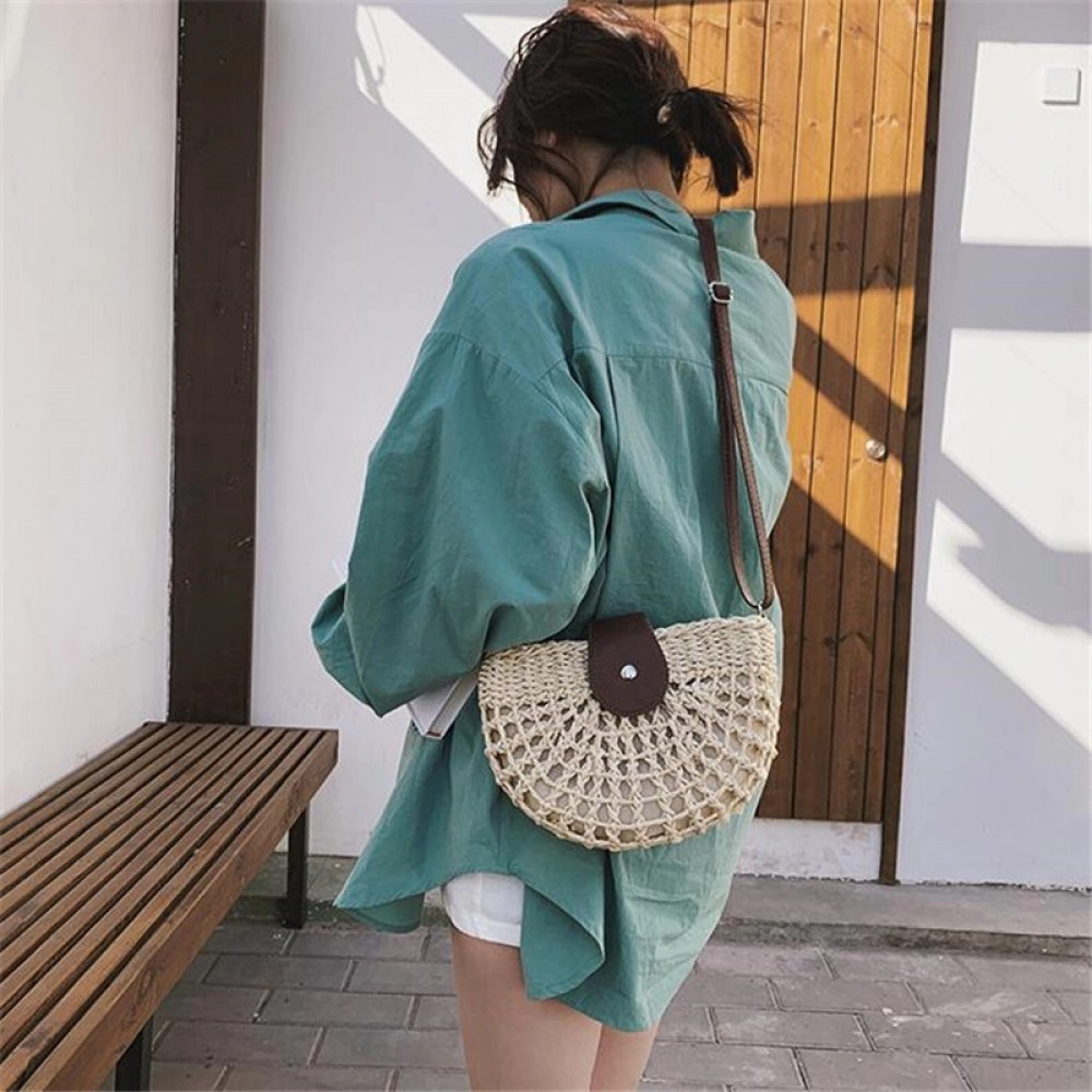 Casual Half Moon Women Straw Rattan Shoulder Bags Wicker Woven Lady Hollow Crossbody Bag Summer Beach Travel Small Handbag